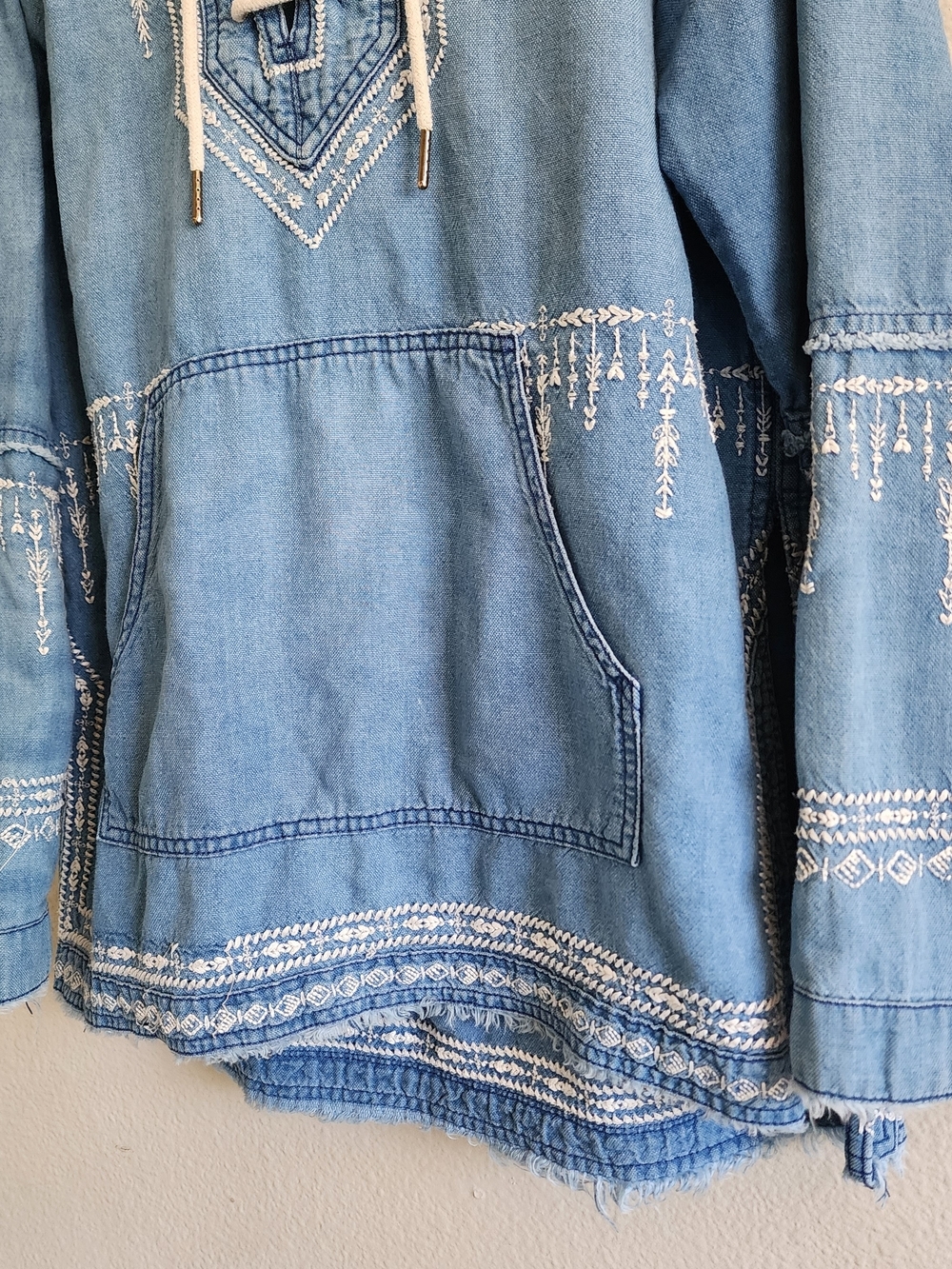 BLANKNYC Embroidered Denim Hooded Lace Up Boho Anorak Pullover Jacket XS - Picture 3 of 13